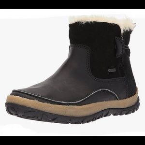 Merrell Tremblant Pull-on Polar ankle Boots NEW